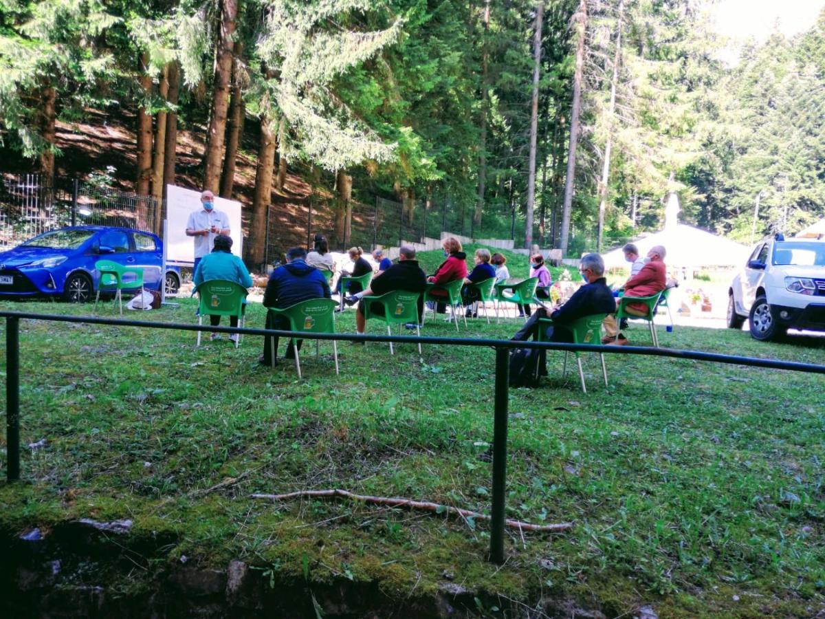 Hostel Cppi Vest Buşteni Dış mekan fotoğraf