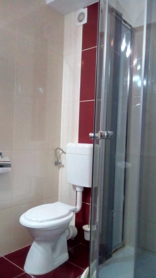 Hostel Cppi Vest Buşteni Dış mekan fotoğraf
